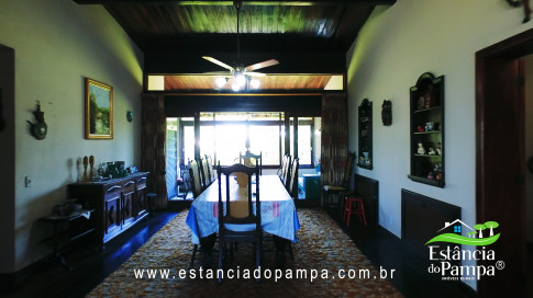 VAI ATE MANGUEIRA OVELHAS.00_04_51_06.Quadro063_87004795a1a69f8615e66d4de529c3e4f928725a.jpg